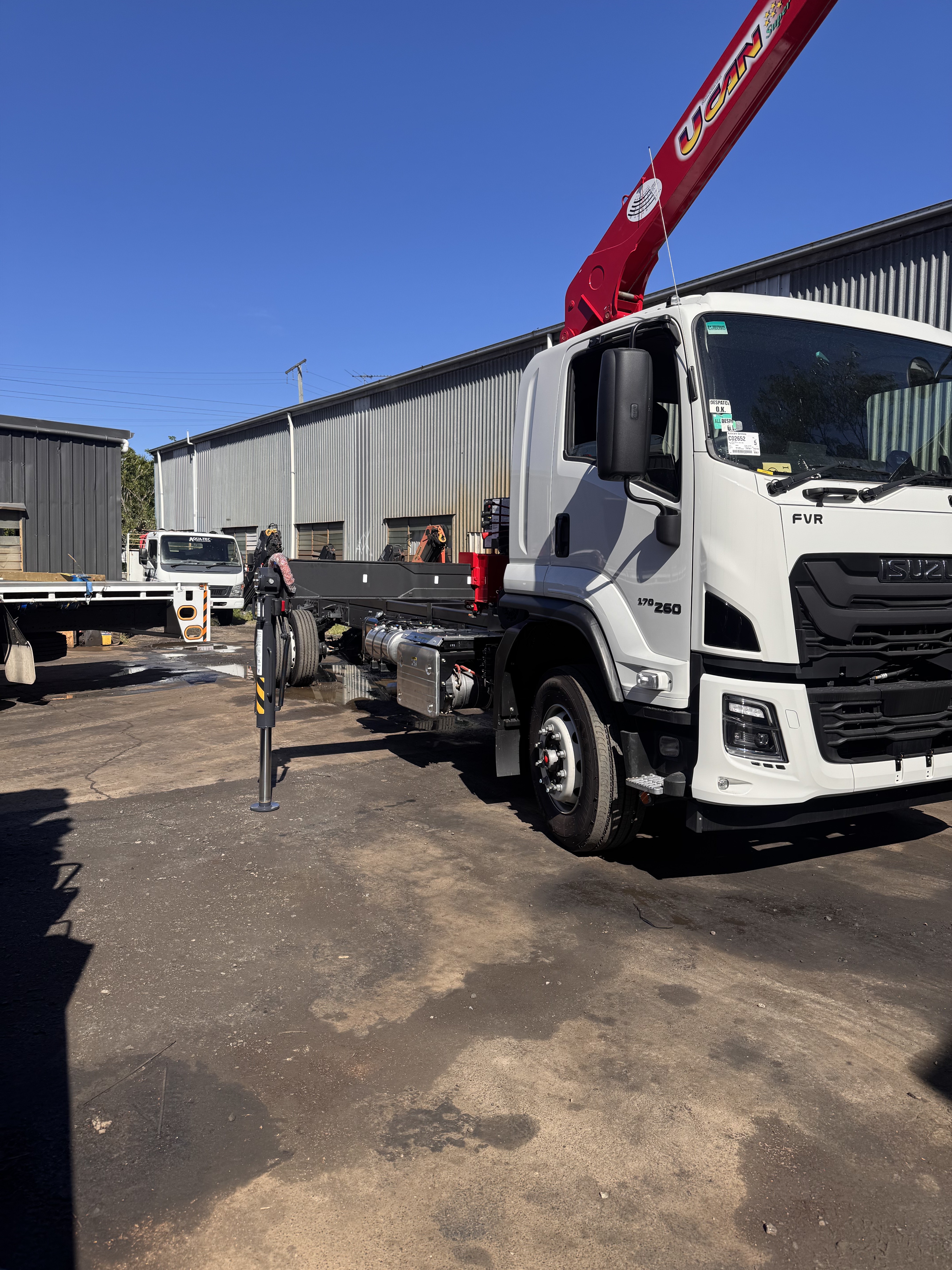ISUZU UNIC545 - DLGWV GOV - photo 1